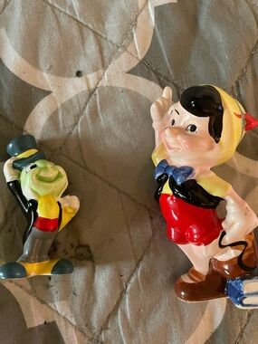Ceramic Pinocchio and Jiminy Cricket Figurine Set - Multicolor